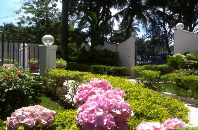 Aparthotel Villa Capri Spa Boca Chica jardin
